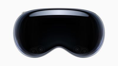Apple-Vision-Pro-glass