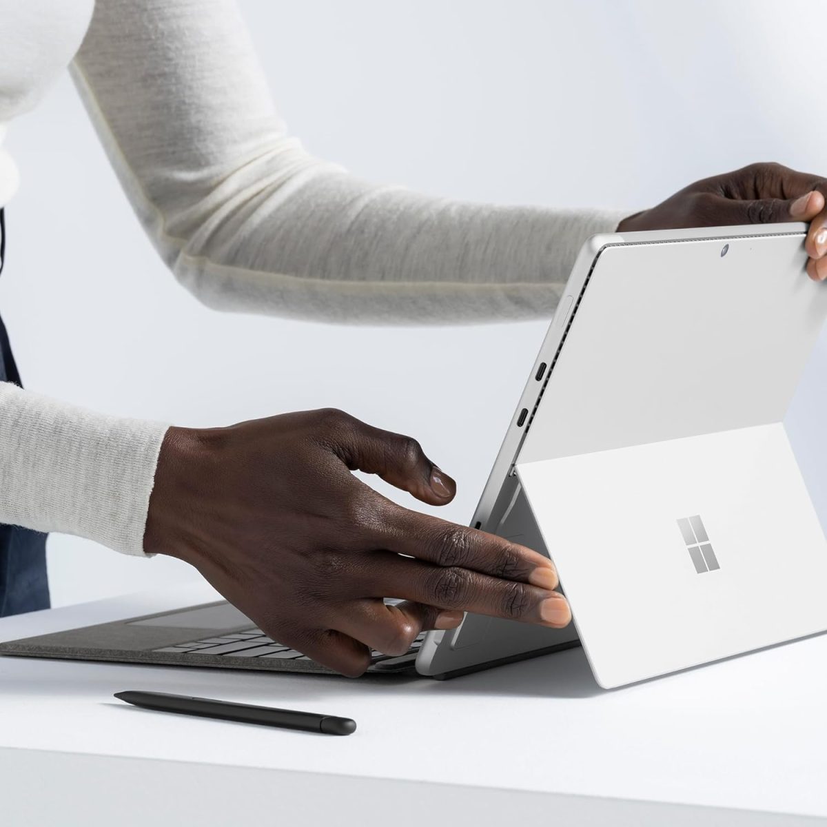 Microsoft Surface Pro Official Signature Keyboard - Image 2